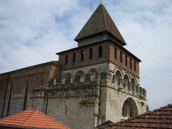 Le Cloître