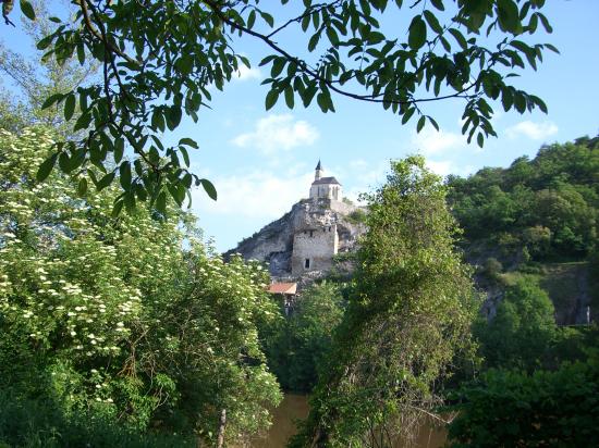 Chapelle de Laroque des Arcs